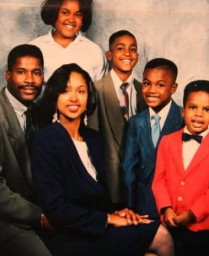 Childhood picture of Steelo Brim with his parents and siblings